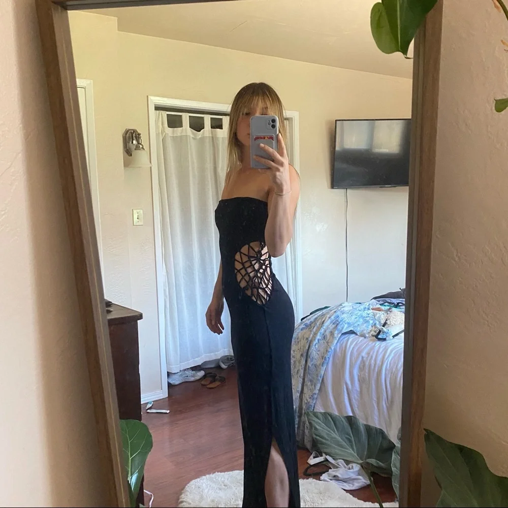 Indah Maxi Dress - Picture 10 of 11